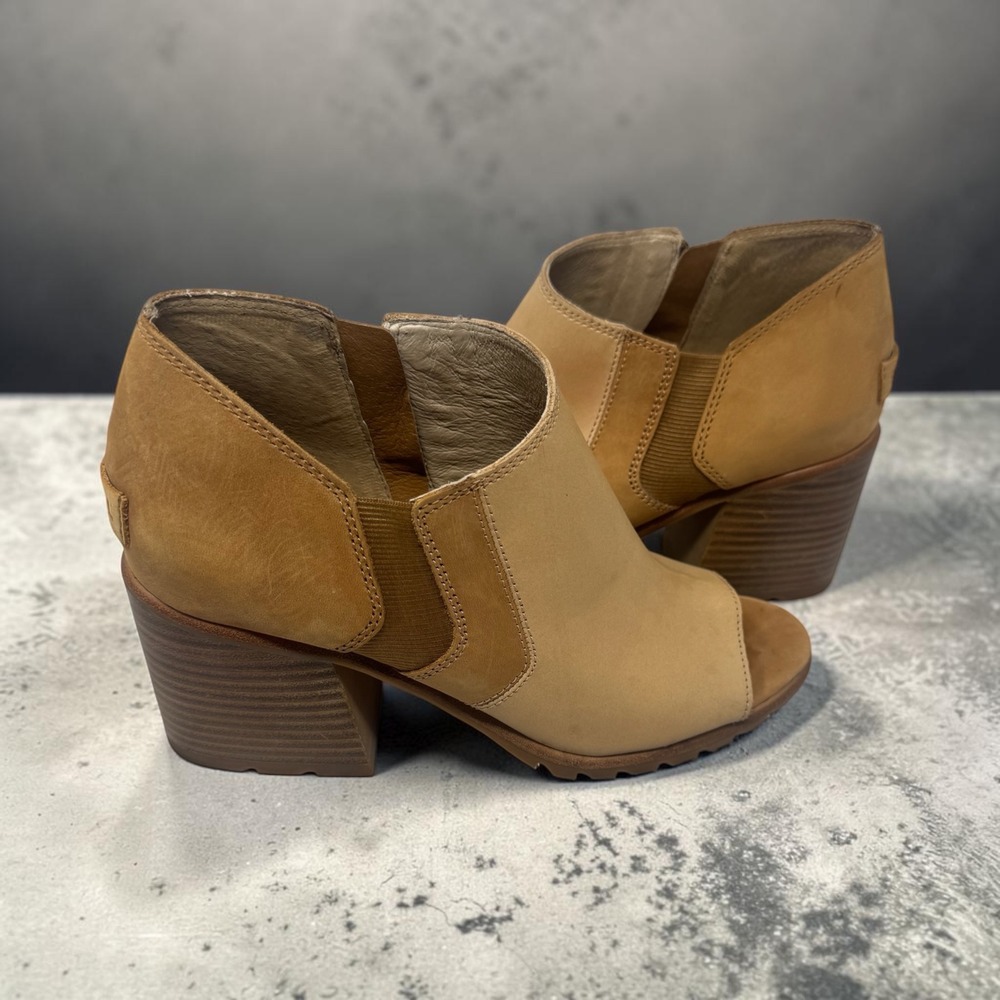 Sorel Cut Out Peep Toe sling back Booties Tan Leather Stacked platform Heel boho